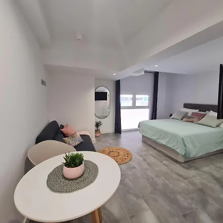 Loftinmalaga مالقة