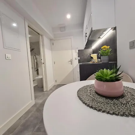 Loftinmalaga Apartmanhotel 4*