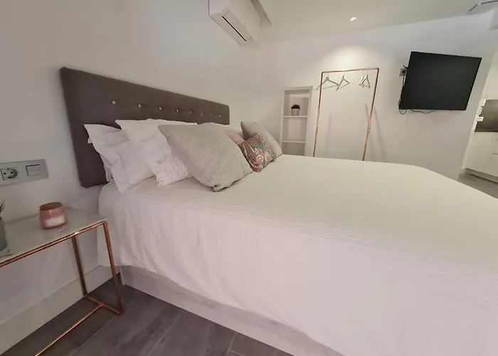 Loftinmalaga Aparthotel 4*